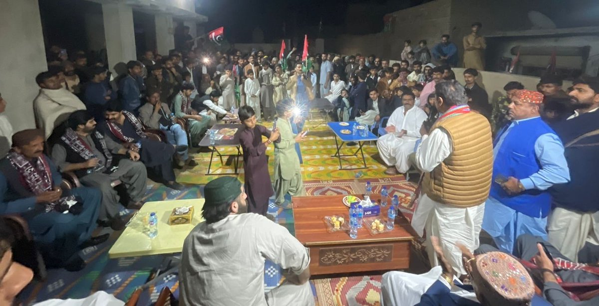 KaleriAshraf's tweet photo. PPP leader @rawalsharjeel arrived at Village Sher Muhammad Talpur UC 75 Chukhi for corner meeting regarding election campaign
#PS61MenTeerChalega #PS61 https://t.co/i1UXZcF2zX
