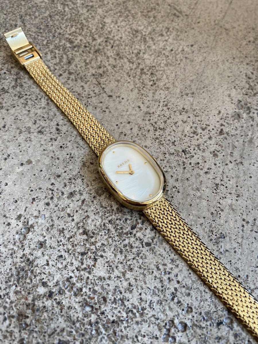 bobbysunkim's tweet photo. ส่งต่อ JANE (TETHERED) ใส่ครั้งเดียว อุปกรณ์ครบ
Brand: breda  
Price: 5,500.- baht (shop :6990.-)
Color: Gold/Champagne 
ส่งฟรี more info please dm
#bredathailand #bredawatch #breda #bredaforyou #นาฬิกามือสอง #นาฬิกาข้อมือ #นาฬิกาbreda #นาฬิกาbredajane #นาฬิกาbredaพร้อมส่ง https://t.co/aa5CfgXIWa