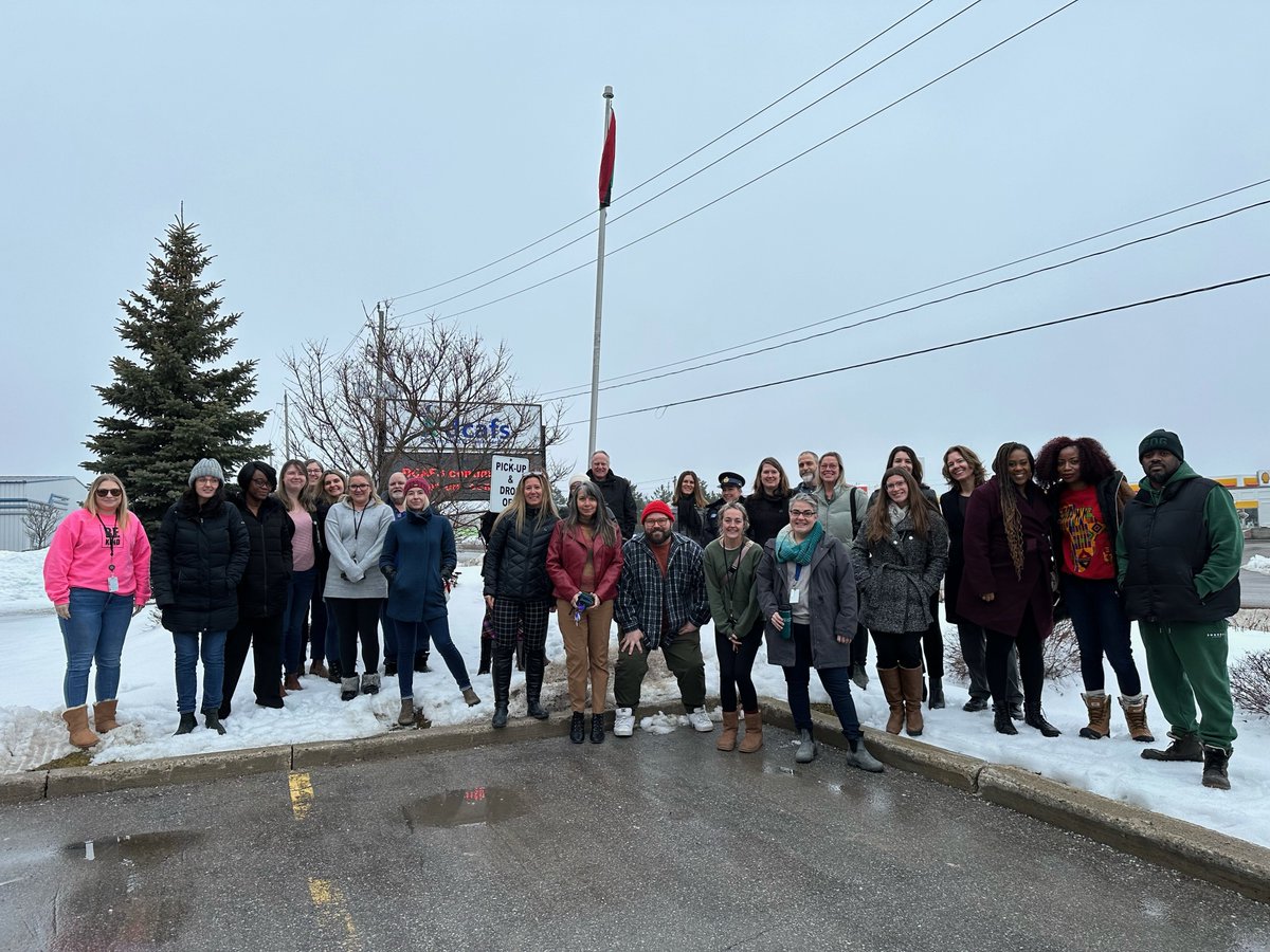BxSolnDCAFS's tweet photo. We don’t just raise a flag – we raise a flag AND have an equity plan that speaks to Anti-Black racism. We have educational opportunities for our staff. We have equity built into our strategic plan &amp; we have performance goals to advance equity... #BlackHistoryMonth @DCCBlackAssoc https://t.co/pULc1cBgCv