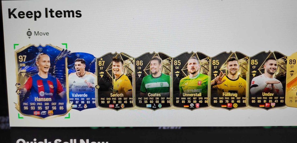 JarOfStink's tweet photo. Last day of TOTY and I have folded

600k pack opened, thank fuck it was worth it!
Bit of a spanner in the works for the team now though https://t.co/S7wKS3ybQN