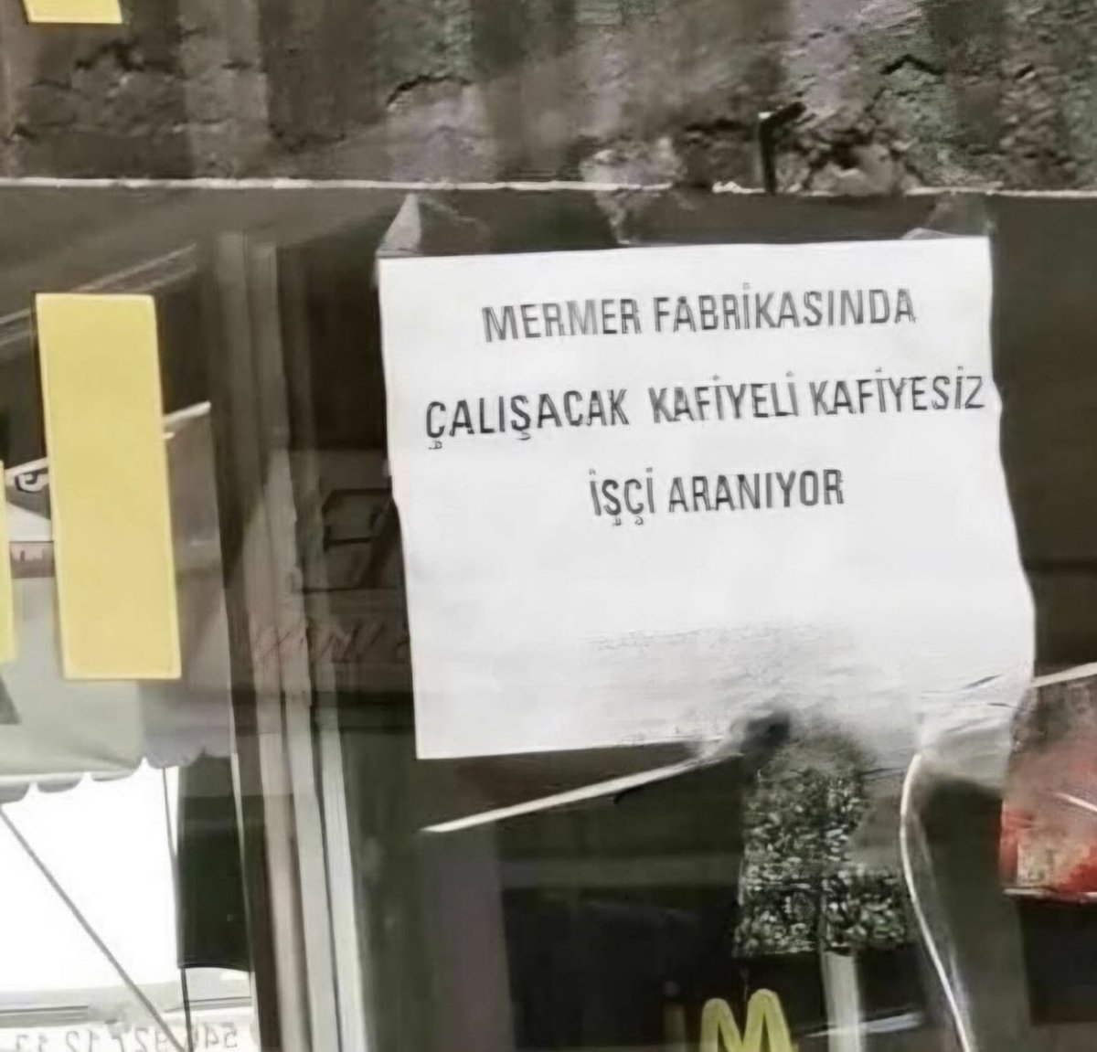 cupakavra's tweet photo. Hala işçi nazım mı? Şartlar uyaksa pazartesi başlayabilirim https://t.co/MsxOC9F4iw