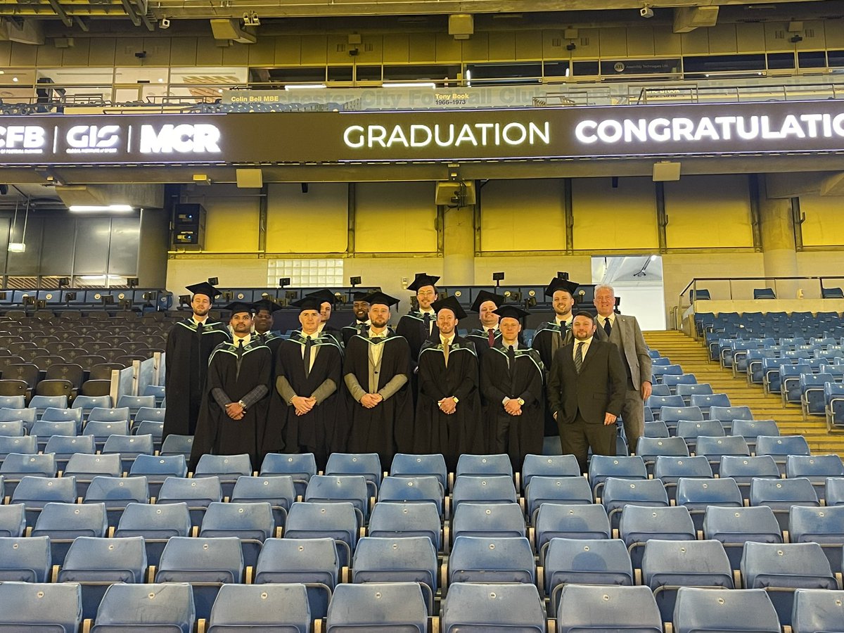 MSc Sporting Directorship Graduation Continued education has allowed me to better understand the football industry, and form my personal vision of how football should look as I continue to grow and gain expertise within the sport. #heffingdream @ucfb @GIS_sport @VSIExecEd