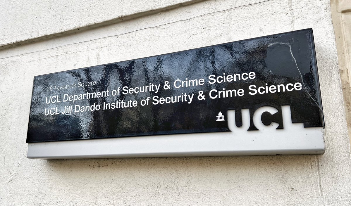 jomillington_v1's tweet image. Behind the door of this building are a bunch of really clever people researching the interpretation of forensic evidence and influence of bias. It’s an inspiring place … and today we talked about bloodstains!🩸
@UCLCrimeScience 
#BPA #bloodstainpatternanalysis #spatterchatter
