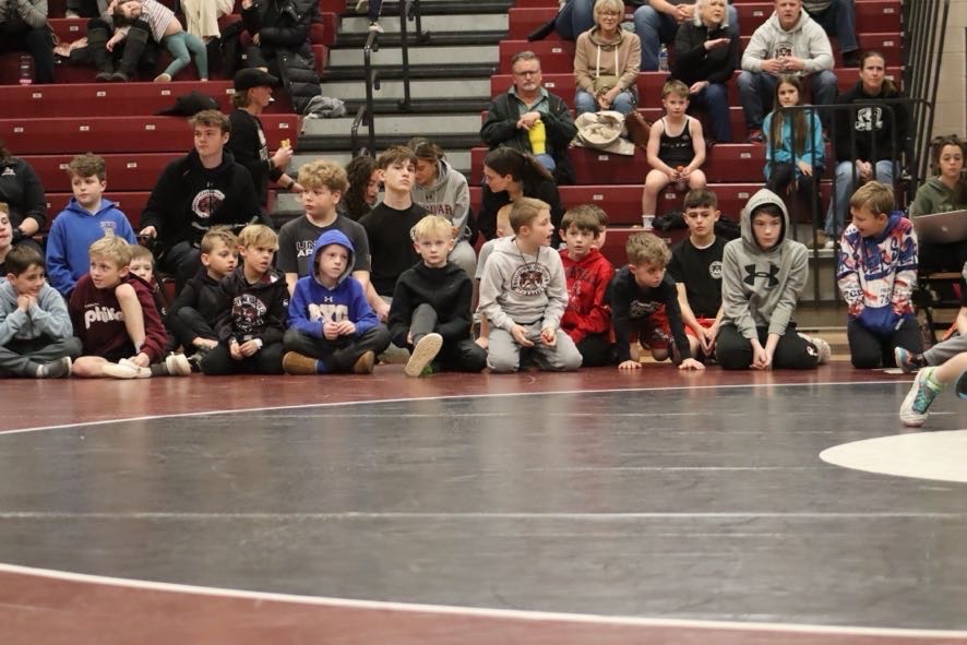 GVWrestlingTeam's tweet photo. A few more shots from last night’s fantastic atmosphere. Many thanks to BYC for joining us for Youth Night, and of course @JagNationGV for standing behind us! #HoldtheRope https://t.co/iI5ZUlMyAv