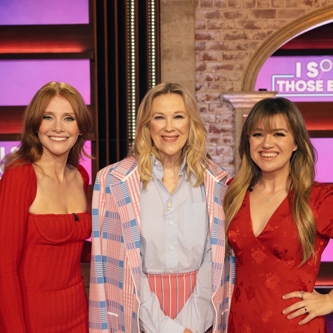 BryceDallasHowardNet tweet media