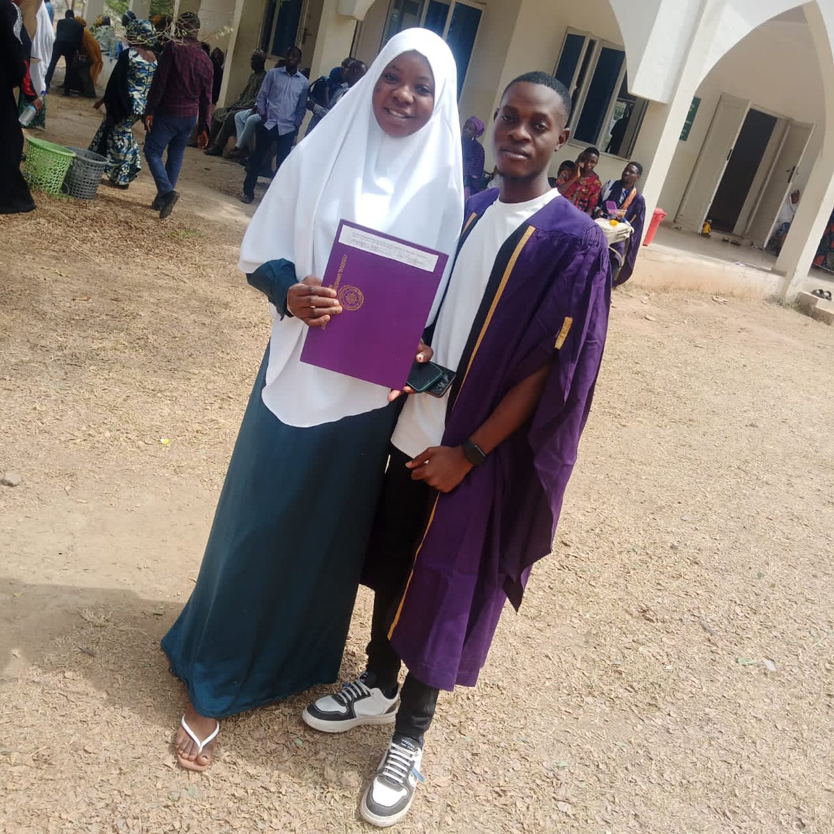 StarwhiteOne's tweet photo. Grateful for the incredible journey, First Class Honours ✅
Overall best from the department of Mathematics✅
Highest CGPA from the School of Physical Science✅
Glory be to the Almighty.
Next Target: Founding an Investment Club✳️
#FutminnaConvocation
#Futminna
#Purplethursday https://t.co/Y1A5I76rT9