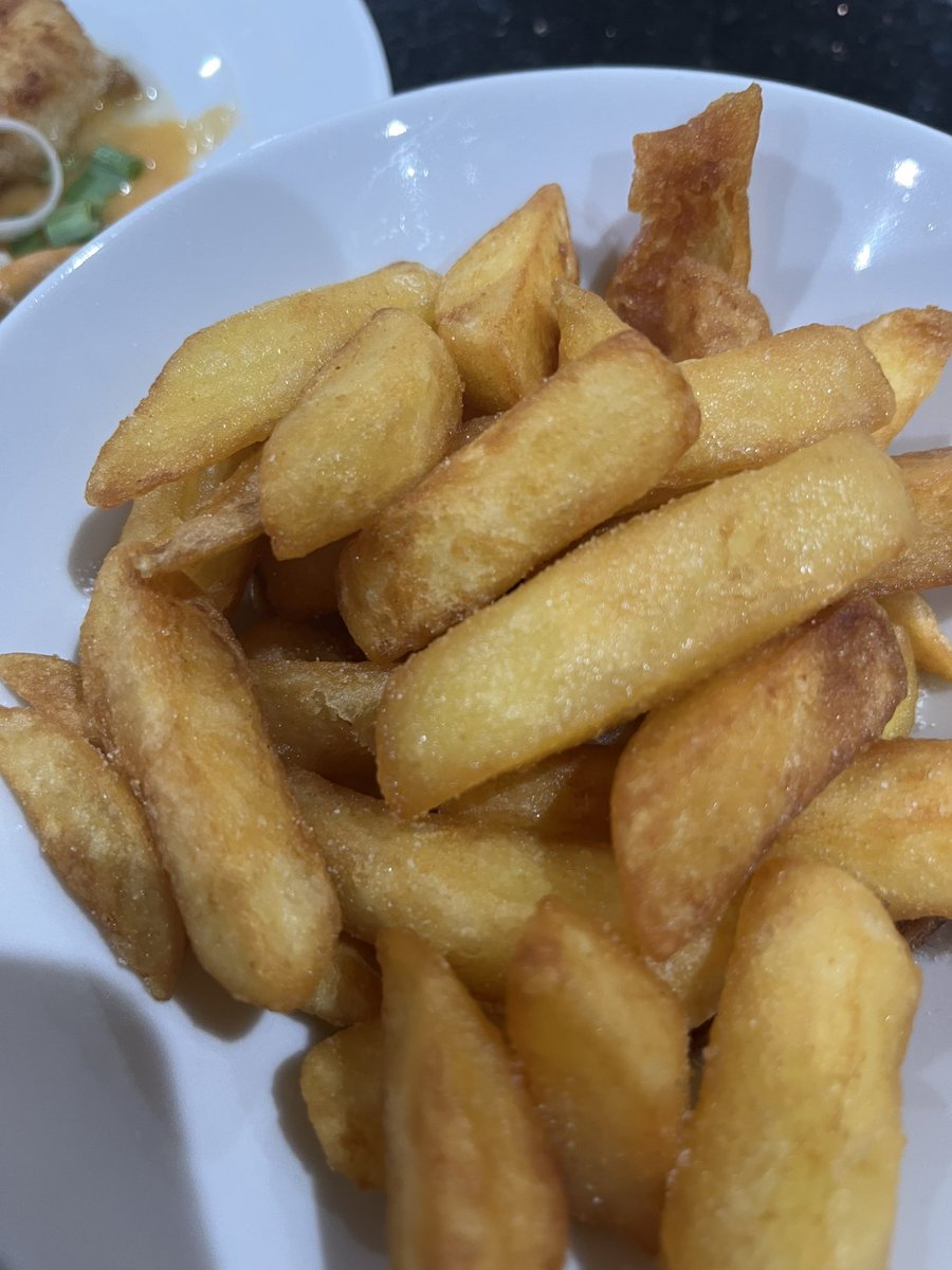 rexgoldsmith's tweet photo. Fresh haddock with a mild mussel curry, with the perfect accompaniment to any fish or curry, chips! https://t.co/NxOLFDQ7AR