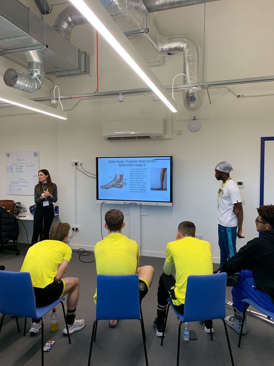 A day @QPR academy delivering an educational session to explore transferable skills and health careers @_andreassonny #AHP #playercare #playersupport #NHSE