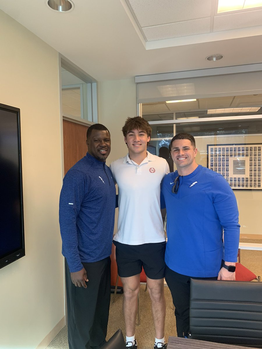 Carter Braugh (@carterbraugh) on Twitter photo Thank you <a href="/MarcBacote/">Marc Bacote</a> and <a href="/CoachLamAF/">Ken Lamendola</a> for swinging by yesterday to meet! Had a great time
<a href="/AF_Football/">Air Force Football</a> <a href="/AthleticsHP/">Hyde Park Athletics</a> #LetsFly Thank you <a href="/MarcBacote/">Marc Bacote</a> and <a href="/CoachLamAF/">Ken Lamendola</a> for swinging by yesterday to meet! Had a great time
<a href="/AF_Football/">Air Force Football</a> <a href="/AthleticsHP/">Hyde Park Athletics</a> #LetsFly