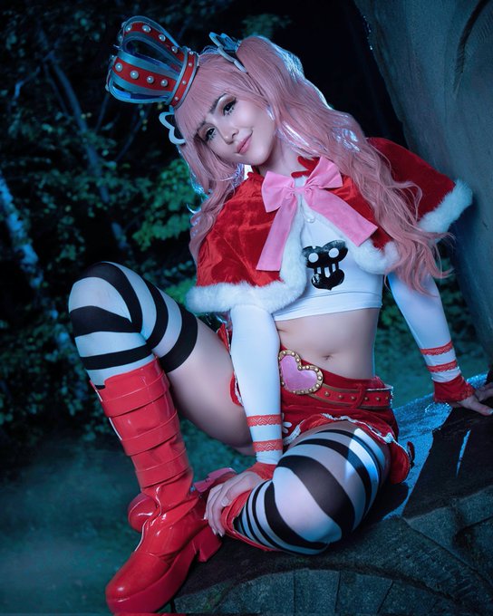 Perona was my first One Piece cosplay, I think this year I'll do my next! Who else would you like to