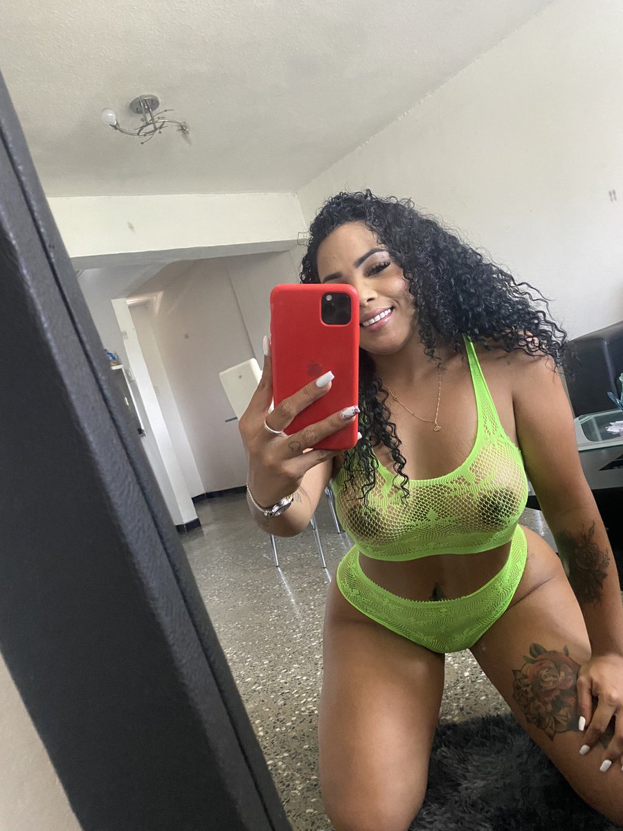 caroliina_shak's tweet photo. Nuevo contenido 🍀😈🍆💦 en mi página azul 🥵🍑 te encantará 🍆🔥 https://t.co/EQJI558oFm