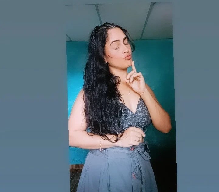 Paz terrível 
Uma porta se fecha aqui, outra porta se abre ali,eu preciso aprender mais de Deus, porque ele é quem cuida de mim.....