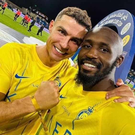 Good night fellas, couldn't post today due to busy days❤️