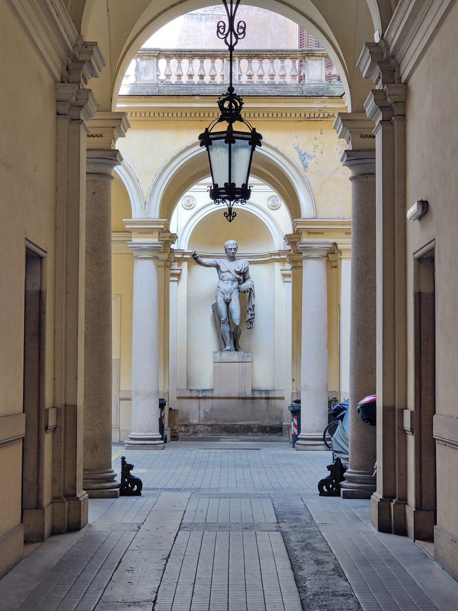 Rome, Italy 🇮🇹 

—————
#Rome #Italy #sculpture #architecturephotography #streetphotography #shadowplay #cityexploration #historical #urbanbeauty #artandarchitecture #travelItaly #statue #europeangem #instaRome #smartphonephotography #romanart #cityscape #italiancharm