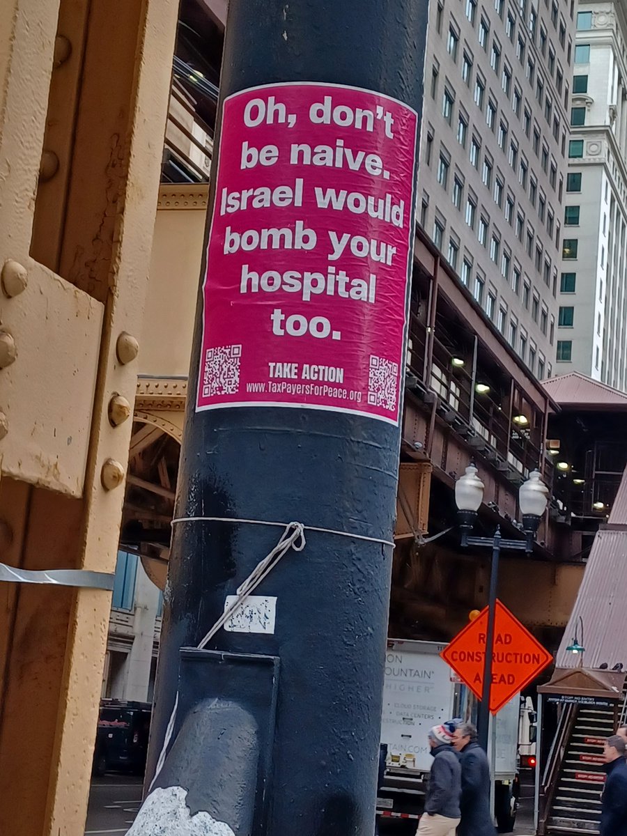 Sticker on a lamppost in Chicago.