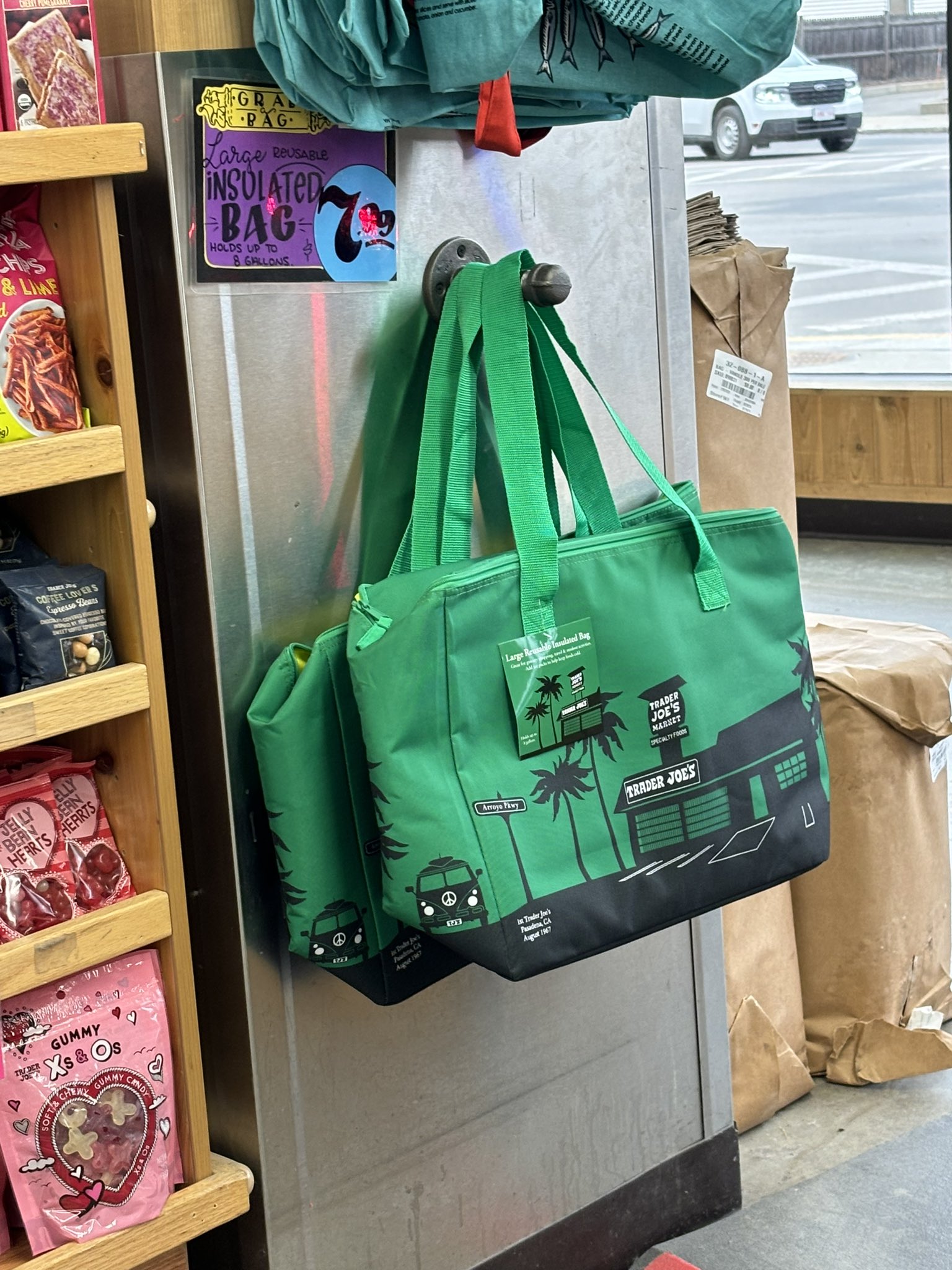 kscraps on X the sexual tension between me and a new color way of the trader joe s cooler bag https t 4vNVTALukh X