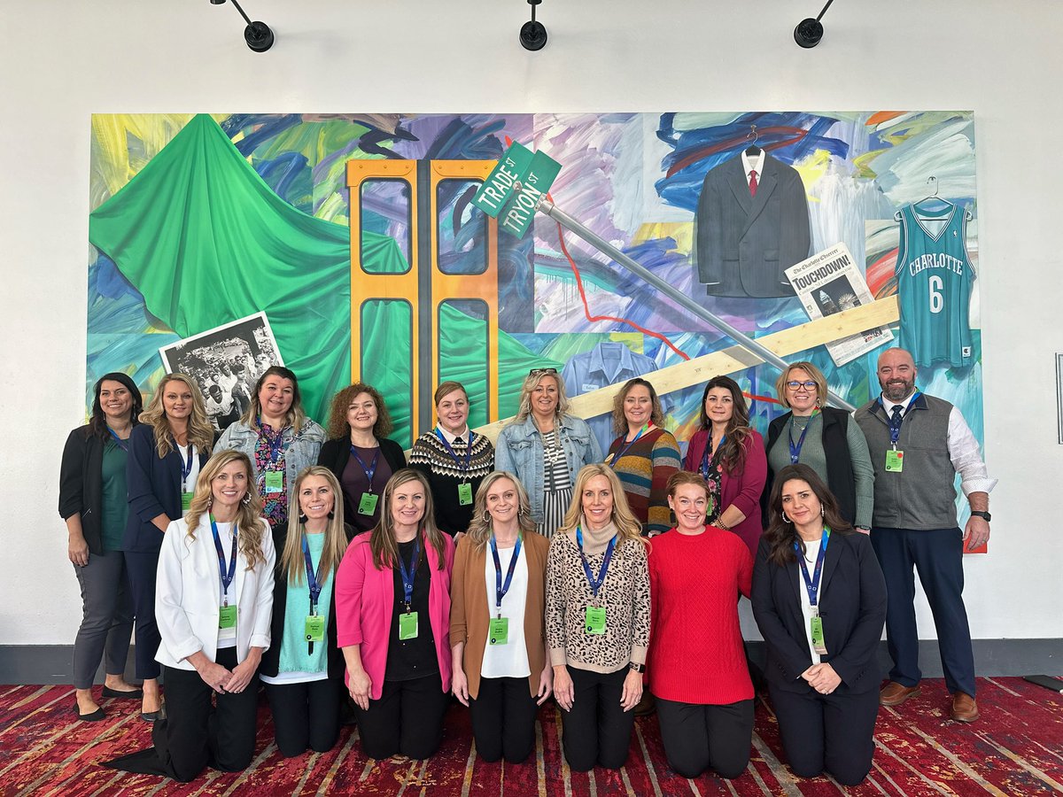 MistyWard78's tweet photo. I’m so thankful to learn with these phenomenal educators from Johnson County Schools! #LIMSymposium #LeaderinMe #lovelearnleadleavealegacy https://t.co/L3hwO0cnCW