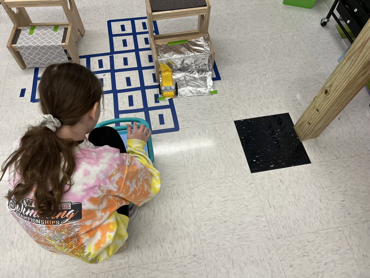 mrsemilybyers's tweet image. 4th graders loved using @SAMLabs to learn about energy in motion! @PCElementary #AWSThinkBiGSpace #AWSInCommunities #ElevateAlder