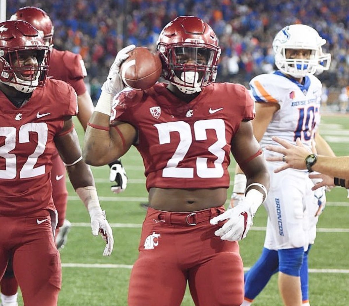 After a great conversation with the Cougars Coaching Staff, I am pleased to announce that I have received an offer from Washington State. #GoCougars @WSUCougarFB @GregBiggins @SierraCanyonFB @bruce_bible @COACHSTACE_ @CoachB212 @BrandonHuffman @alecsimpson5 @ChadSimmons_