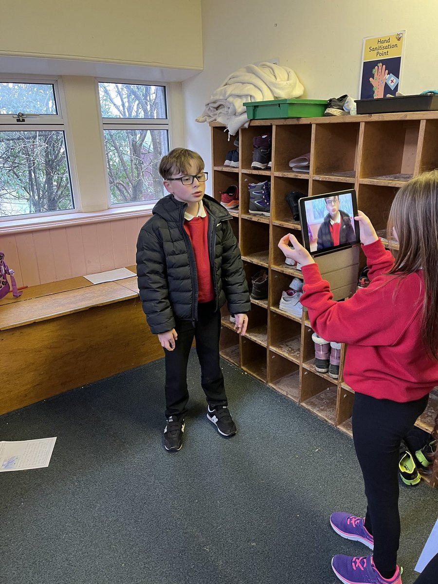 P3/4 are loving exploring the Loch Ness Monster this week, beginning to exploring reporting information and looking for fact verses opinion. A super afternoon creating our own new reports in groups.