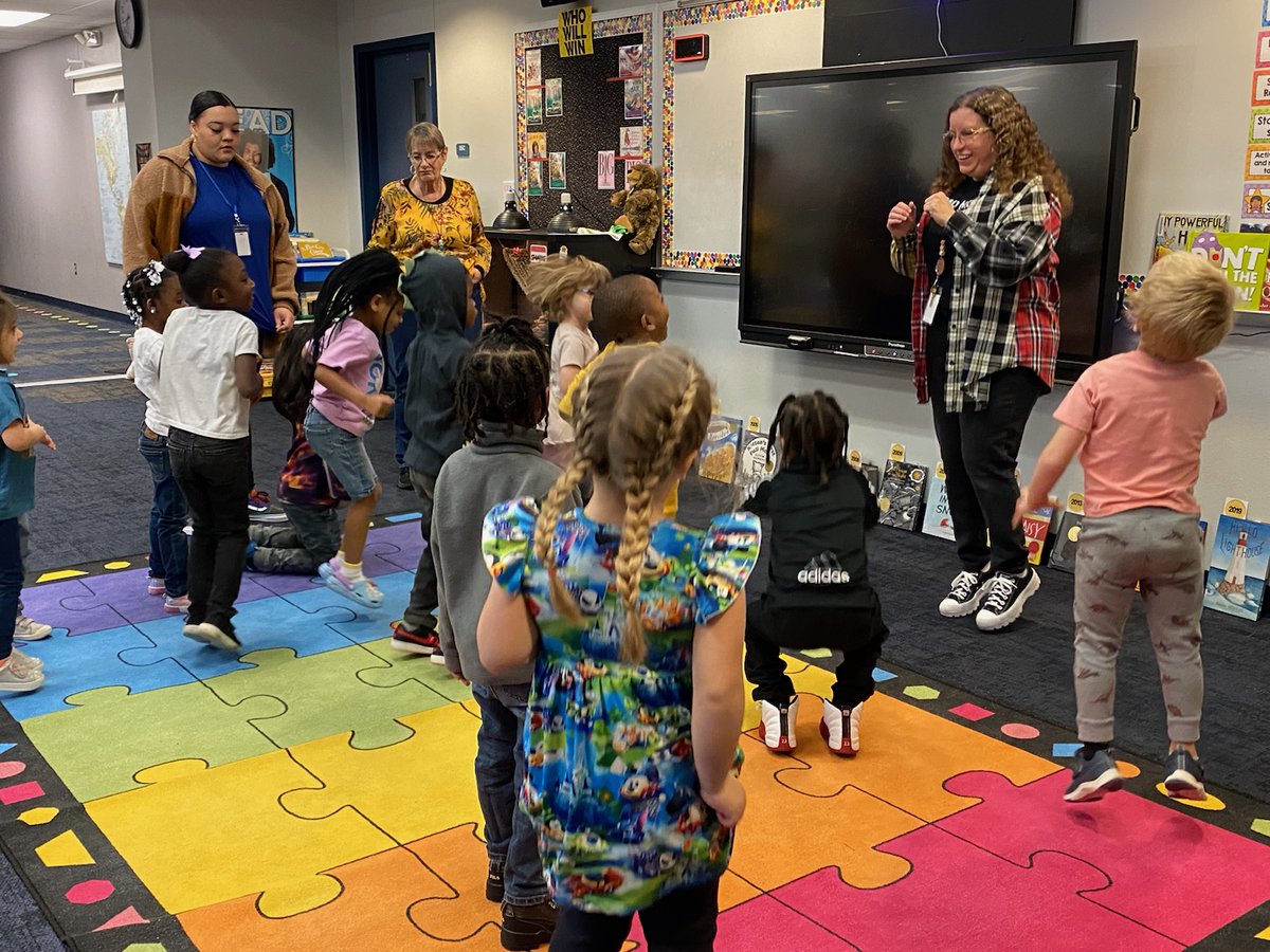 Rivera_Library tweet media