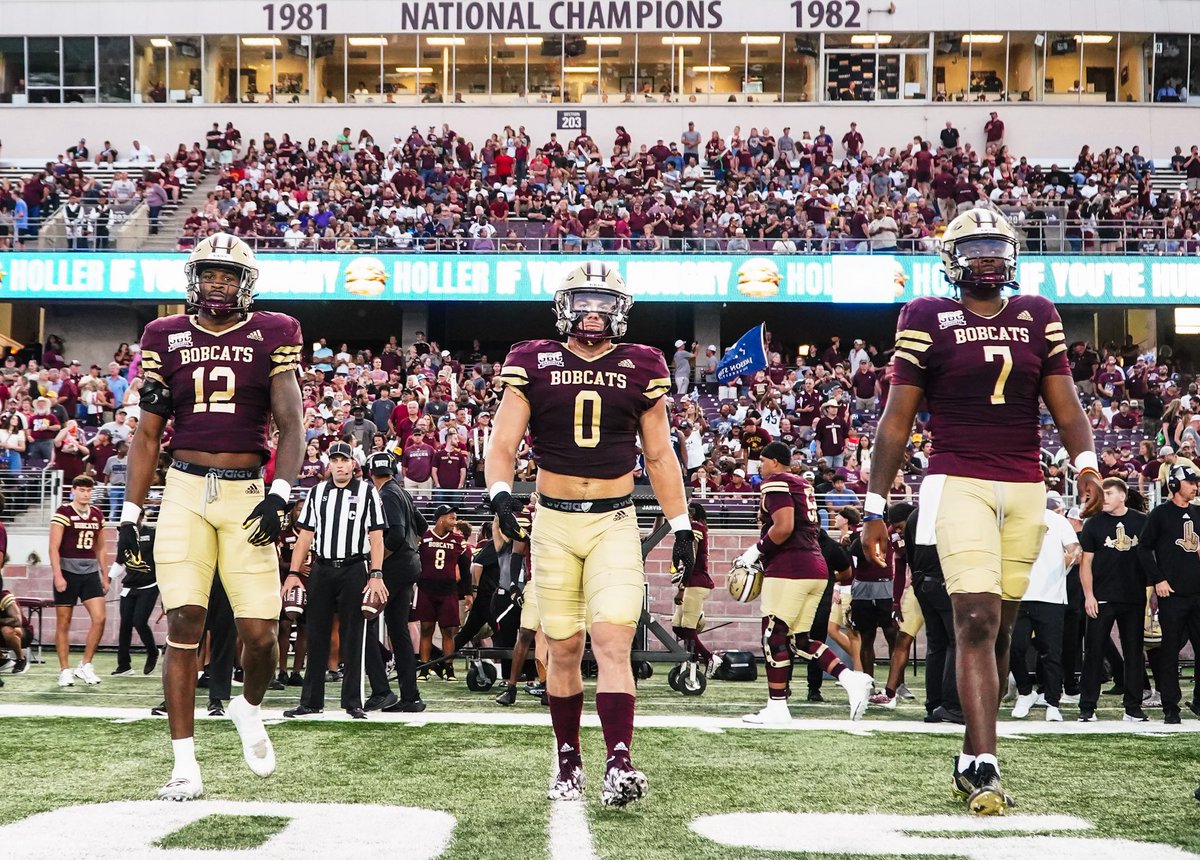 Blessed to receive an offer from @TXSTATEFOOTBALL @TxStateBobcats  S/O @coachchadmorris  #ShowEmState 
@Fuller_Clint @coach_lyons47 @CoachSanders05