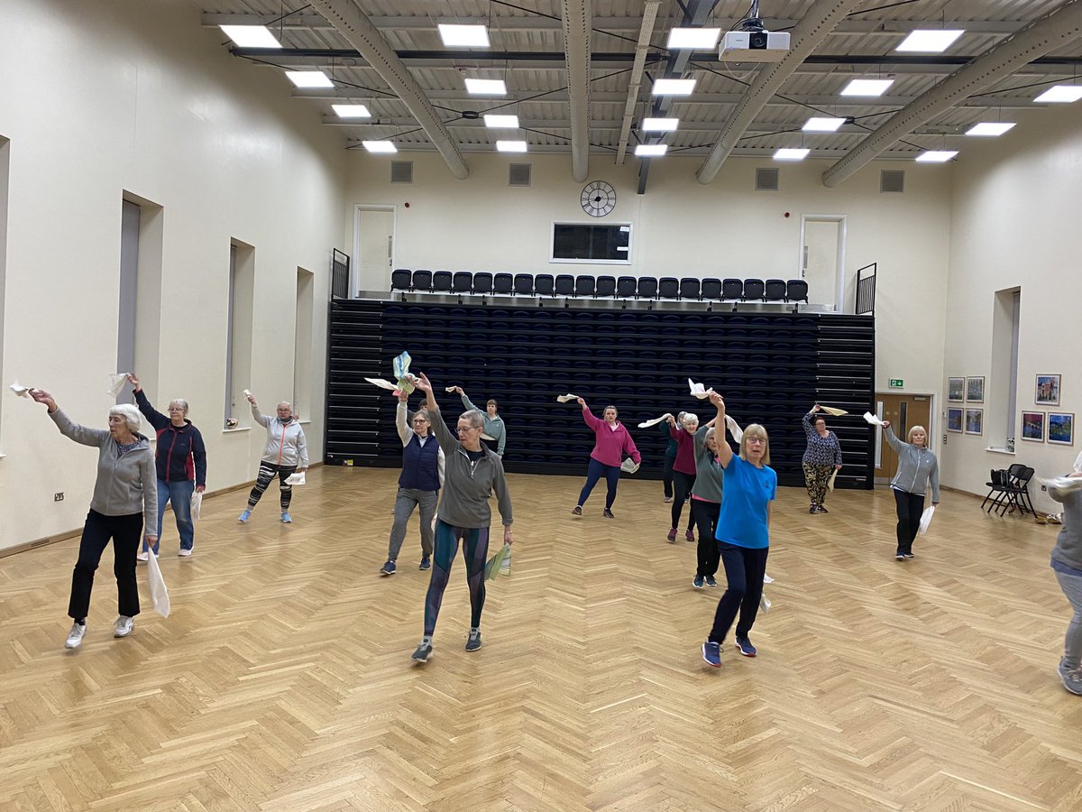 shrewsmorris's tweet photo. We’re off! #practicenight 👍😊 https://t.co/vyPMM8udtm