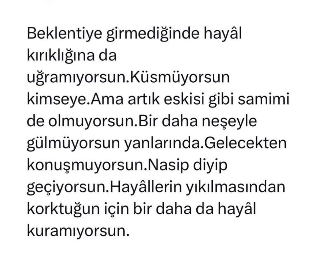 gulcinn (@krkkmzglcn) on Twitter photo 