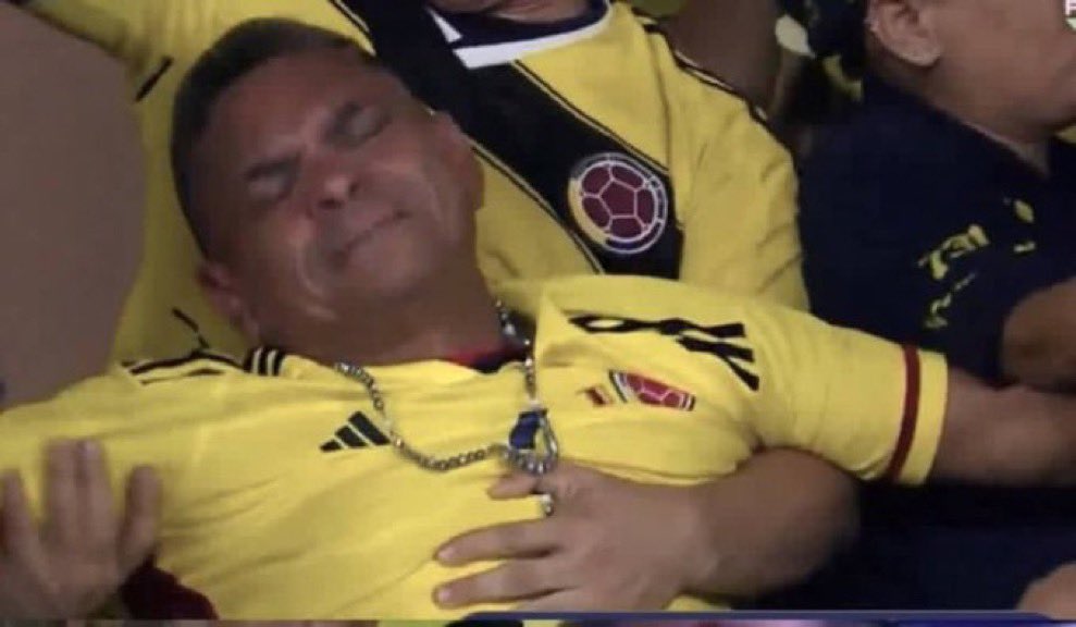 _AsiwajuLerry's tweet photo. Al Nassr 6 - 0 Inter Miami

STOP THE COUNTTTTTT!! 😭😭 https://t.co/XLPdjAcMb1