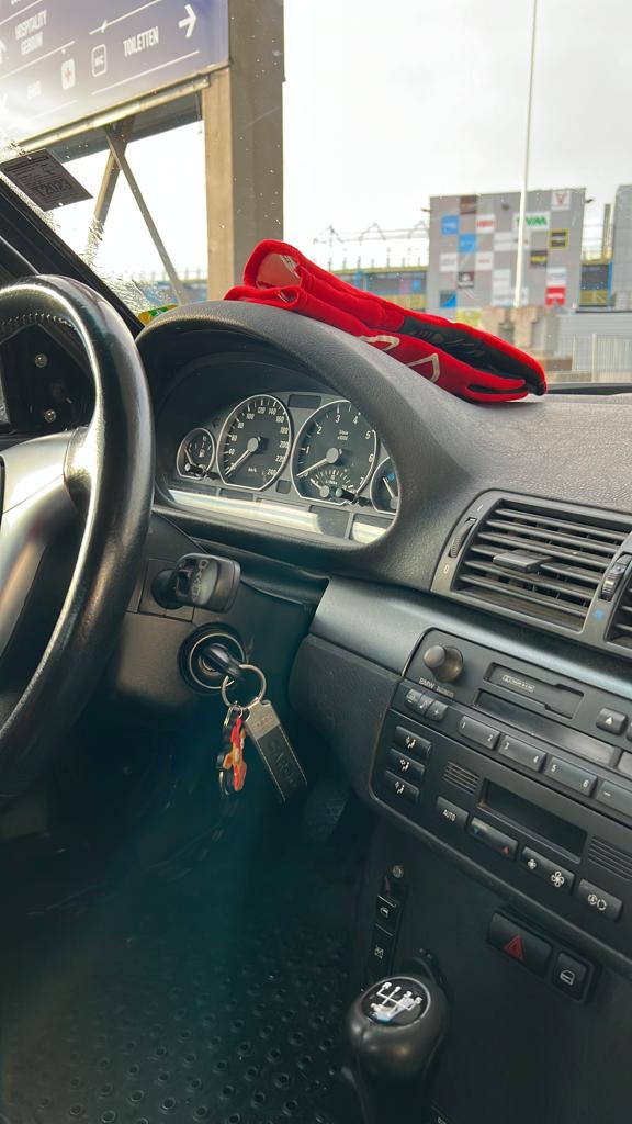 Some E46 pics for the bird app