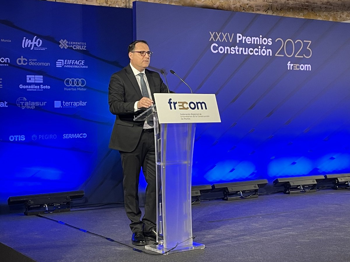 FRECOM (@frecommurcia) on Twitter photo Abre la gala el presidente de #Frecom, <a href="/hgjosehernandez/">José Hernández</a> dando la bienvenida a los presentes
#PremiosFRECOM2023 Abre la gala el presidente de #Frecom, <a href="/hgjosehernandez/">José Hernández</a> dando la bienvenida a los presentes
#PremiosFRECOM2023