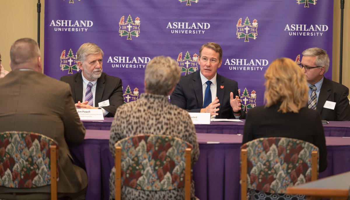 SenJonHusted's tweet photo. 📢Lt. Governor @JonHusted highlighted Ohio's Teacher Bootcamp awards at @Ashland_Univ today.

Bootcamps bring K-12 educators into businesses so they can bring real-world knowledge back to the classroom.

🗞️ Details: https://t.co/UE5kbcku9a https://t.co/Bp9j8Y52Ba