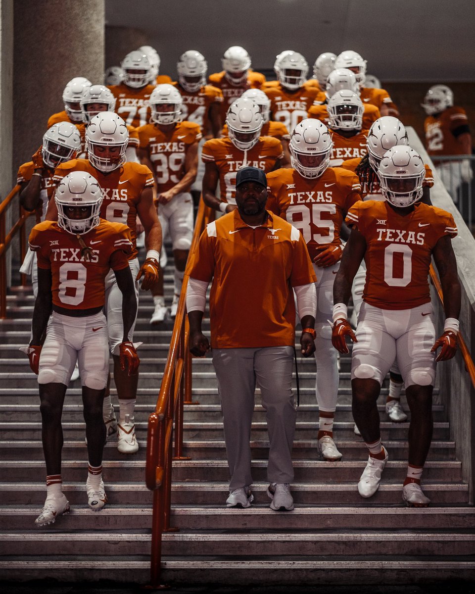 After a great talk with @CoachSark I’m blessed to receive an Offer from @TexasFootball !!! @coachchoice @therealraygates @Coachi_21 @CoachEReinhart @nchsrecruiting @MikeRoach247 @GHamilton_On3 @TexasRecruiting