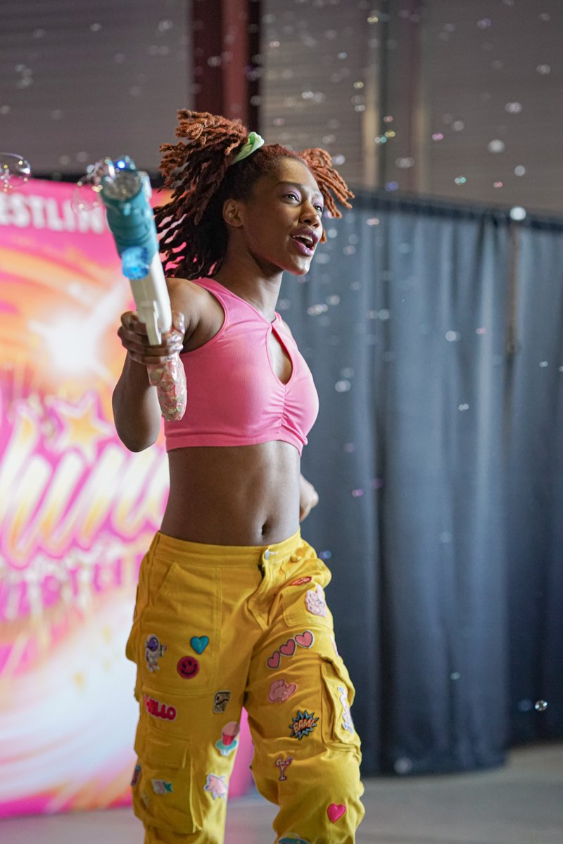 edwinc1017's tweet photo. ๐ธ @ScottiSosa #SHINE77 #WomensWrestling https://t.co/3PvnRYyoO7