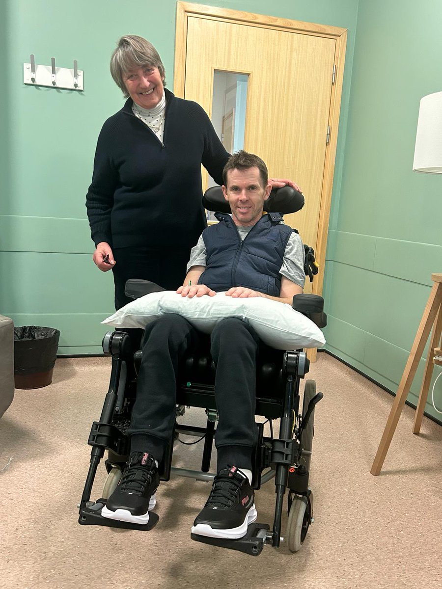 Graham’s had so many familiar faces allowed to see him over the last few weeks… including Henrietta Knight today! These visits have made so much difference to dad’s motivation and help make the days brighter 🤍