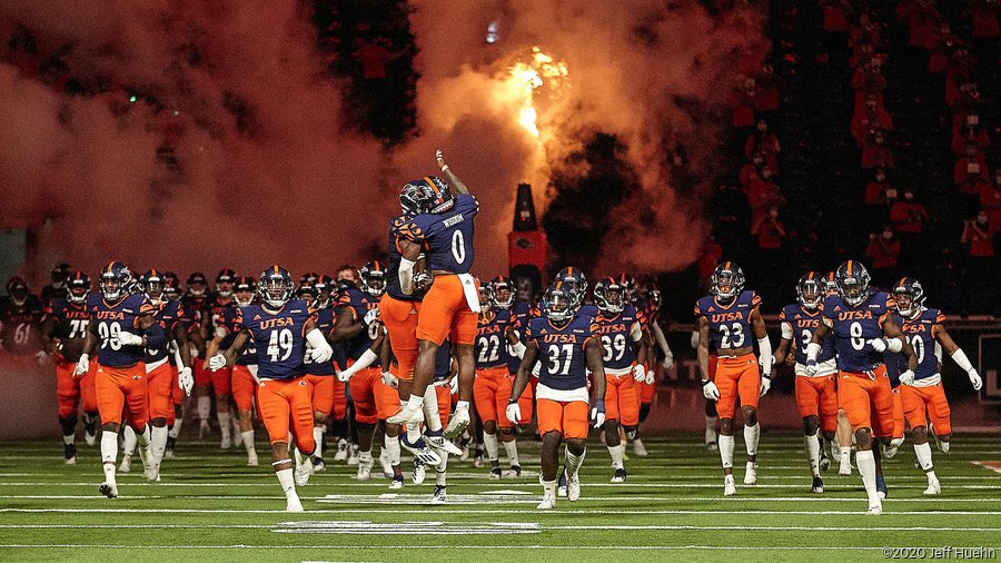 Landon “ Lockdown ” Hammond (@landonhammond8) on Twitter photo Bless to Receive an D1 offer from <a href="/UTSAFTBL/">UTSA Football 🏈</a> <a href="/nicholasDgraham/">Nick Graham</a> <a href="/CoachBrownUTSA/">Coach Zach Brown</a> <a href="/Coach_Griffin_/">Julian B. Griffin</a> <a href="/Jzack99/">Jimmy Zachery</a> <a href="/Coach__Bush/">Jimmy Bush</a> <a href="/CoachO72/">CoachO</a> @CoachJoshOHS <a href="/adamgorney/">Adam Gorney</a> <a href="/samspiegs/">Sam Spiegelman</a> <a href="/BillyEmbody/">Billy Embody</a> #roadrunners Bless to Receive an D1 offer from <a href="/UTSAFTBL/">UTSA Football 🏈</a> <a href="/nicholasDgraham/">Nick Graham</a> <a href="/CoachBrownUTSA/">Coach Zach Brown</a> <a href="/Coach_Griffin_/">Julian B. Griffin</a> <a href="/Jzack99/">Jimmy Zachery</a> <a href="/Coach__Bush/">Jimmy Bush</a> <a href="/CoachO72/">CoachO</a> @CoachJoshOHS <a href="/adamgorney/">Adam Gorney</a> <a href="/samspiegs/">Sam Spiegelman</a> <a href="/BillyEmbody/">Billy Embody</a> #roadrunners