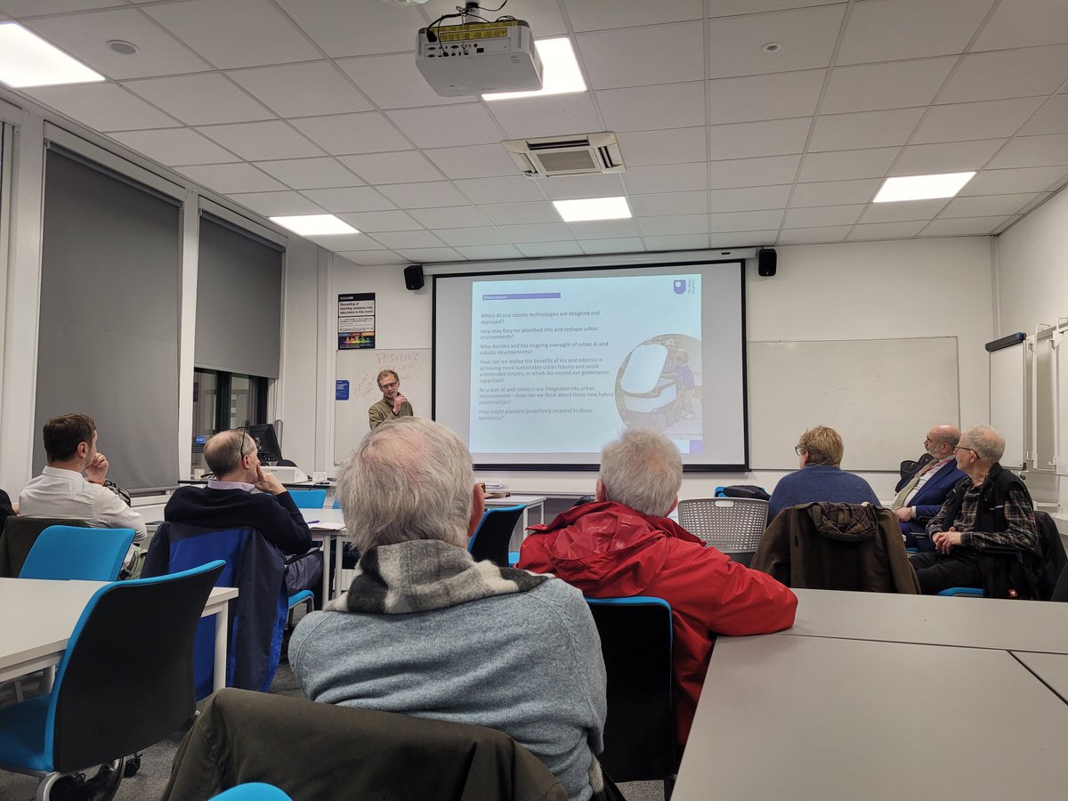 Great event this evening with Prof Matthew Cook in our GEP Masters Series seminar. 

Some fantastic discussions from staff, students and visitors and thoughts and ideas to take home to reflect on.

🤖👾🏙🚗