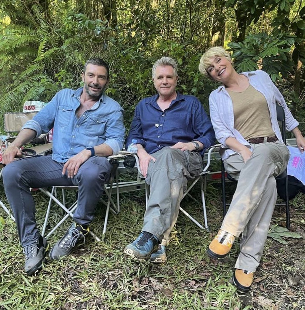 Nous sommes installés 📺🍿….ET VOUS ???
#NOW #serie #tv #actress #partners #iledelareunion
<a href="/SDROFFICIEL/">SectionDeRecherches</a> <a href="/TF1/">TF1</a> <a href="/mediawanrights/">MEDIAWAN RIGHTS</a>