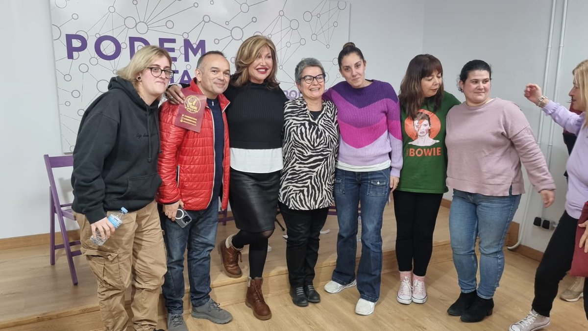 CambrolleMar's tweet image. Gente bonita, inconformista, llena de amor y que creen que PODEMOS cambiar esta sociedad para que seamos IGUALES y felices desde nuestras diferencias humanas!! #ConTodoYParaTodas