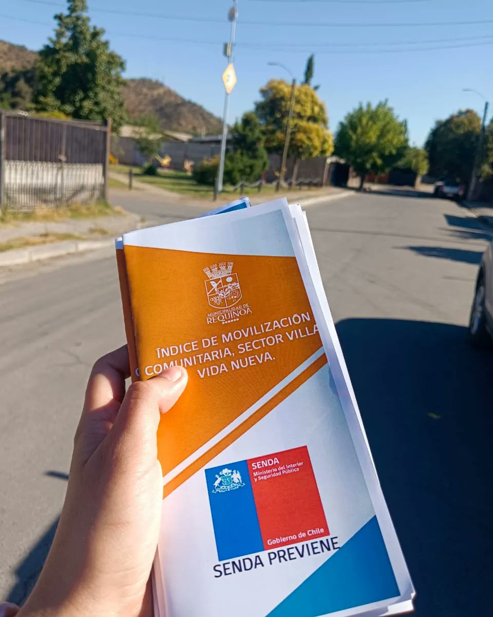 SRequinoa's tweet photo. Senda realiza Puerta a Puerta en Sector Villa Vida Nueva, El Vaticano, sector focalizado por la Estrategia Índice de movilización comunitaria.
El objetivo de la intervención fue dar a conocer el Plan de acción a los vecinos, e incentivar a que sean participes.
@sendaohiggins https://t.co/m1ERMg1G6s