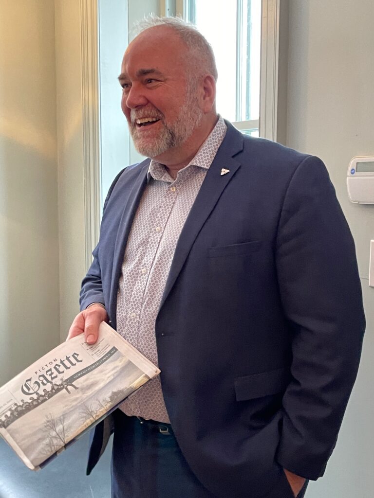 EnrgyStorageCAN's tweet photo. We're in agreement with @ONenergy  Minister @ToddSmithPC that "#EnergyStorage is going to make all the difference" in Ontario - and across #Canada! The diverse storage technologies and durations contribute to ensuring our #FutureGrid is reliable long-term. https://t.co/RsJhCm1t38 https://t.co/UkuqbmR1iJ
