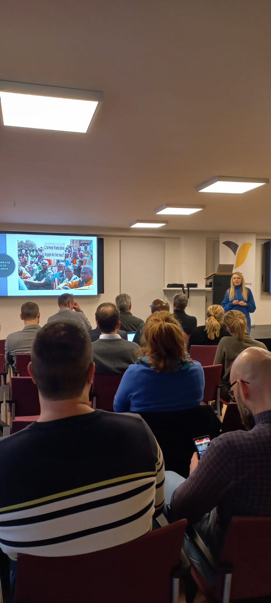 Enabel_Belgium's tweet photo. 🔴 Full room at our office tonight to listen to @WilenNina talking about civil-military imbalance in Africa during our #EnabelTalks.
How to explain the current wave of coups d'état on the continent ? Have coup leaders been influenced by each other? were questions on the table. https://t.co/nYatsDDifi