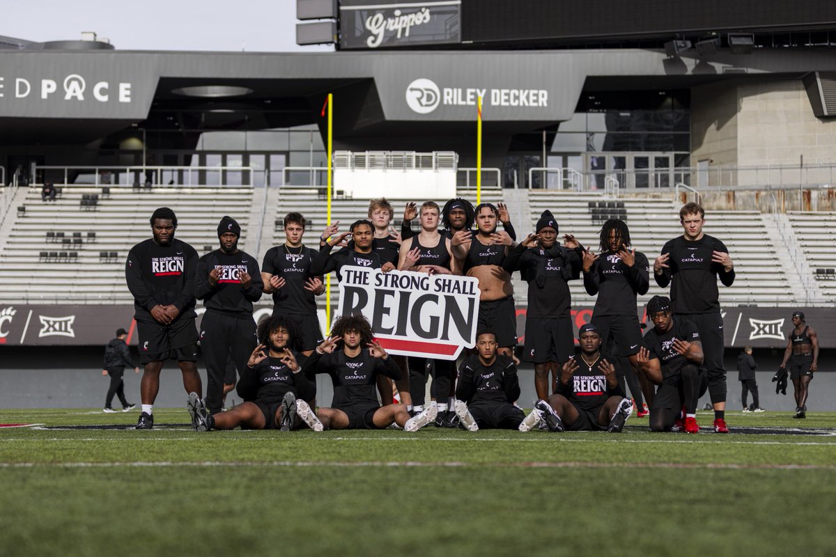 Congratulations to Crew 6!! Got after it this week!!! #Bearcats ⁦@GoBearcatsFB⁩ #WinnersWin