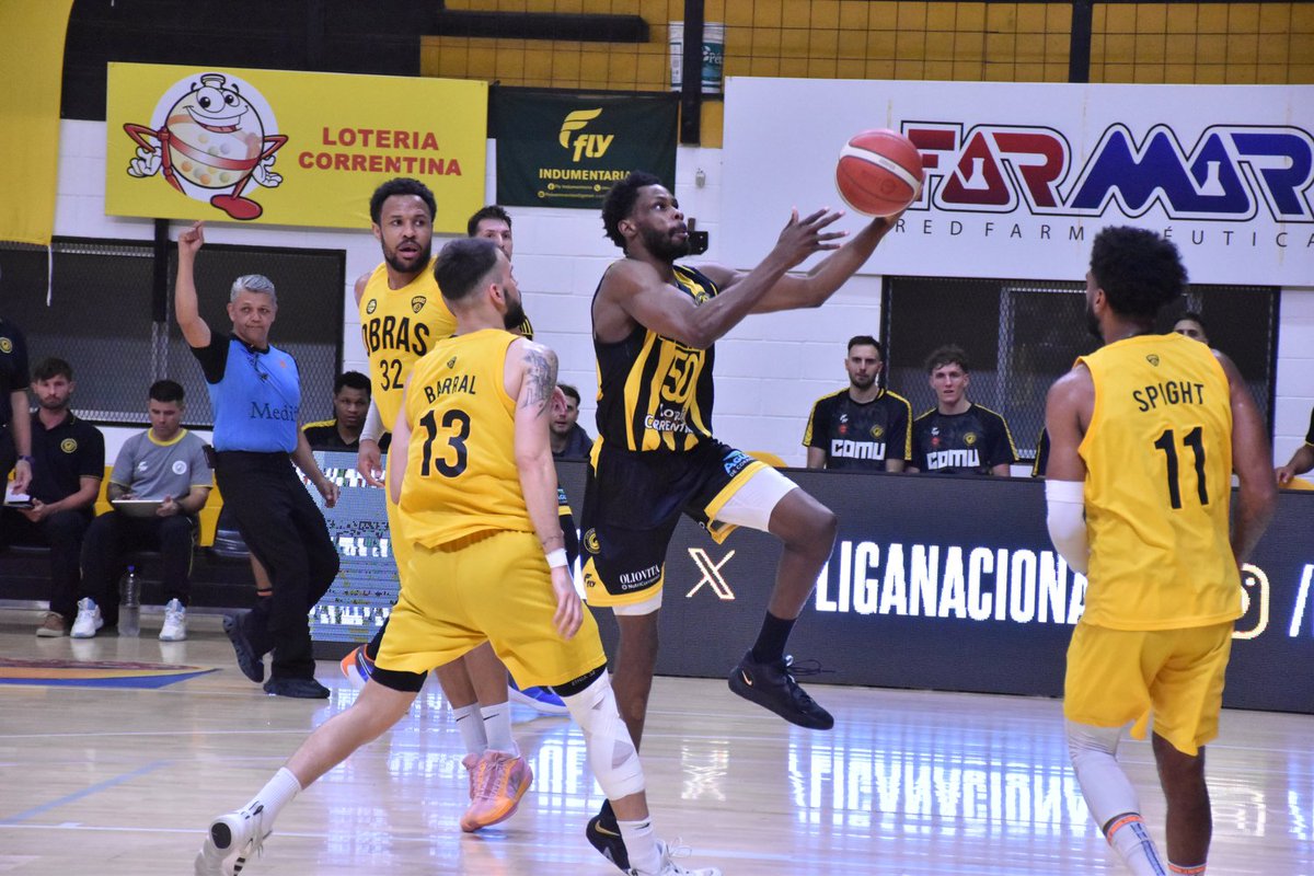 simplebasquet's tweet photo. #LNB FINAL @comumercedes 96 @ObrasBasket 85 = #Deshields 21 y #Sánchez 14 pts 10 reb - #Spight 19
📸 Prensa Comunicaciones https://t.co/iwHd75dJwo