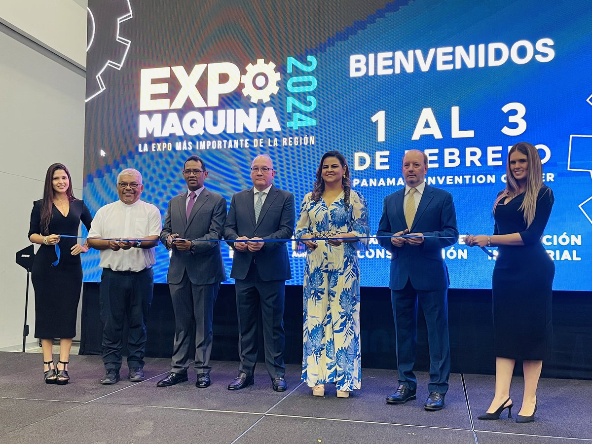 MOPPma's tweet image. La ministra encargada @LIBRADADEFRIAS participó en el acto de inauguración de la 7ma edición de @ExpoMaquinaPa, la plataforma comercial para insumos, herramientas,equipos, maquinarias, infraestructuras y servicios del sector: Construcción, Industrial, Logístico, Marítimo, Minero.