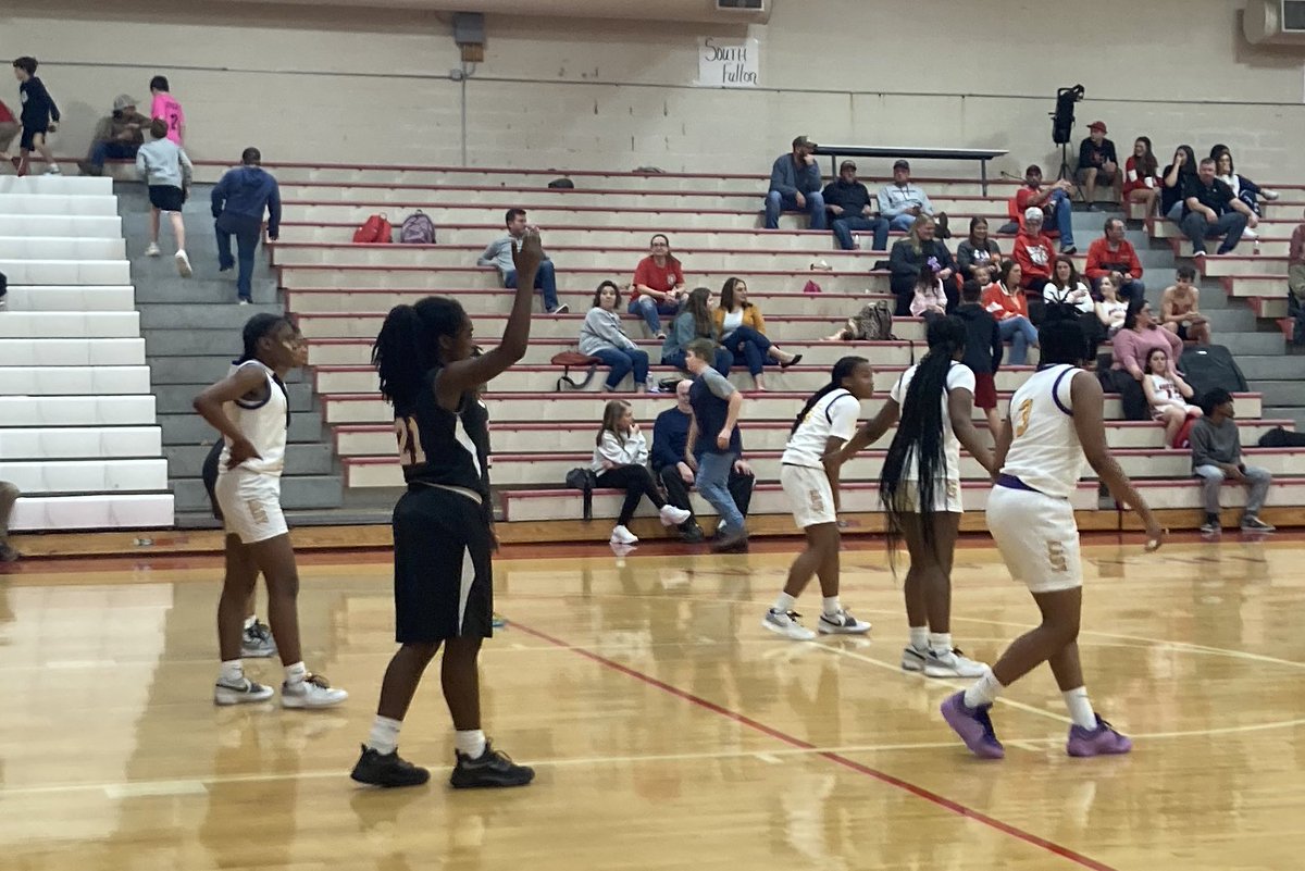AthleticsFCPS's tweet photo. Fulton, Tn
Lady Lions of West trying to reach that championship game like the boys
at the half
West leads JCT 24-7
#WestBelieve #LookingforSecond https://t.co/BzW88hf3sy