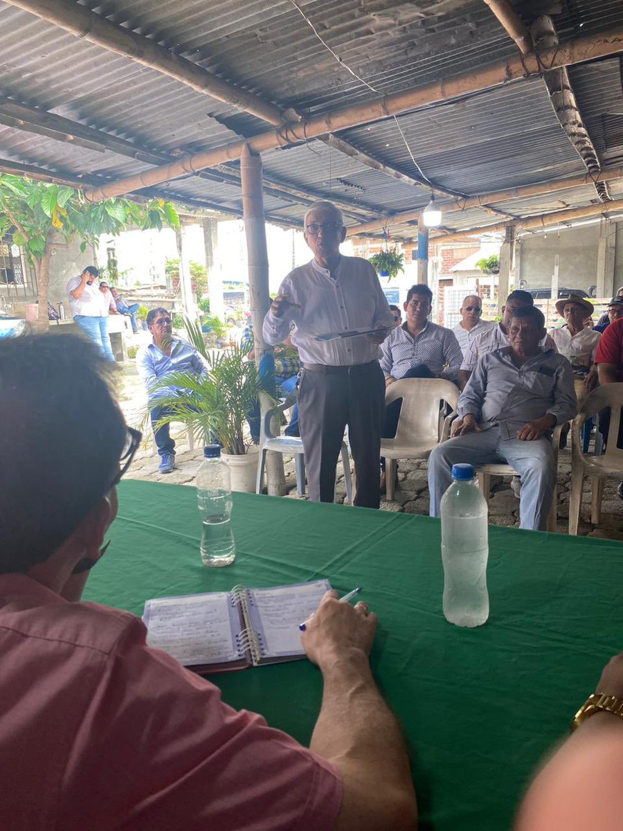 rabascallcarlos's tweet photo. Con los ciudadanos y en el territorio continuamos con la construcción de #ElPlanConTodos https://t.co/xrQXh0Icvl