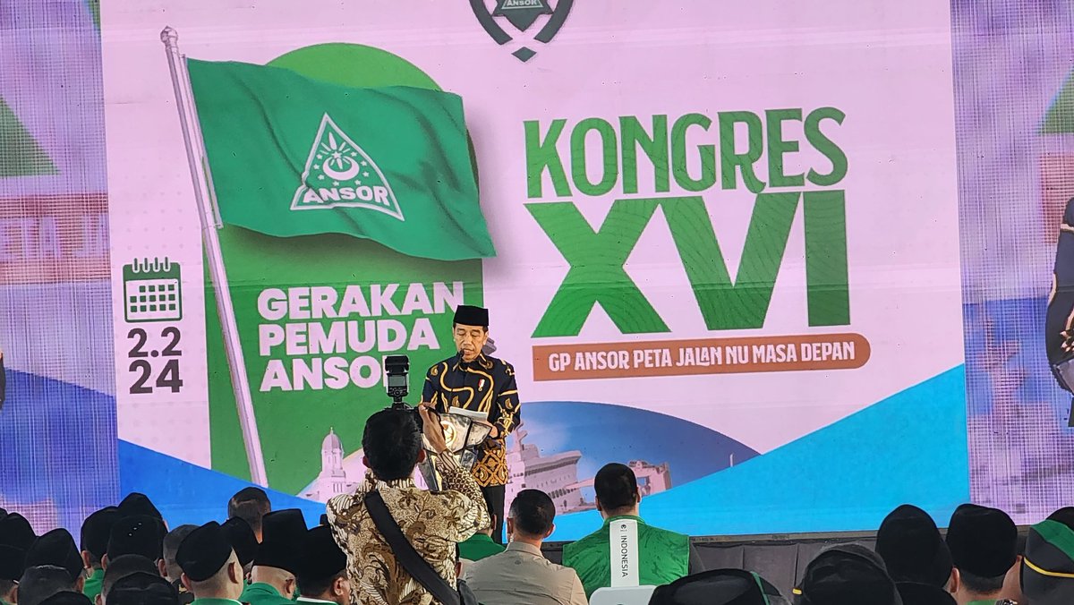 kawalkyai's tweet photo. @irfan_nuruddin @Purwo_Pawiro @RRJreeng @hayder_imron @sahaL_AS @hhsahal @nafizabillqis @Kangnemi @FerryZakin @toev_612 @Edytawang @kangwaqfi2 @cakbeng26 @Cak_Hariy Pembukaan #KongresXVIGPAnsor oleh Presiden RI Ir. H. Joko Widodo di Terminal Penumpang Pelabuhan Tanjung Priok. https://t.co/Sic7xz6VHZ