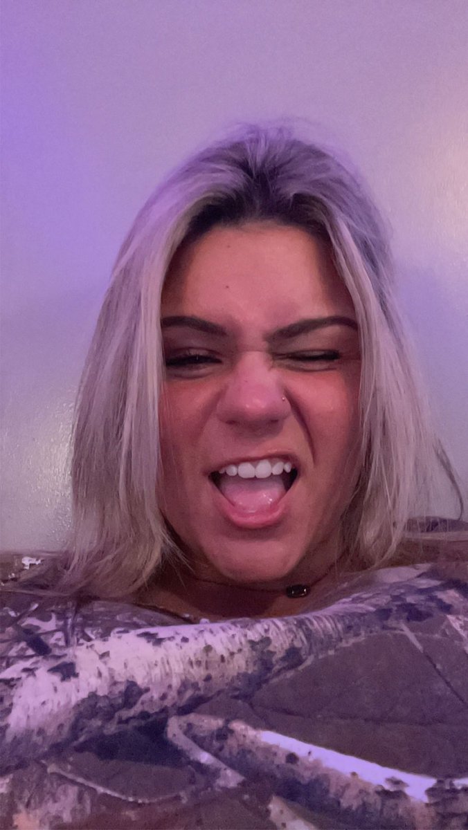 goddessbrinaa's tweet photo. it’s time to start sending losers 

findom paypig hotbrat femdom https://t.co/6NQXnOo09O