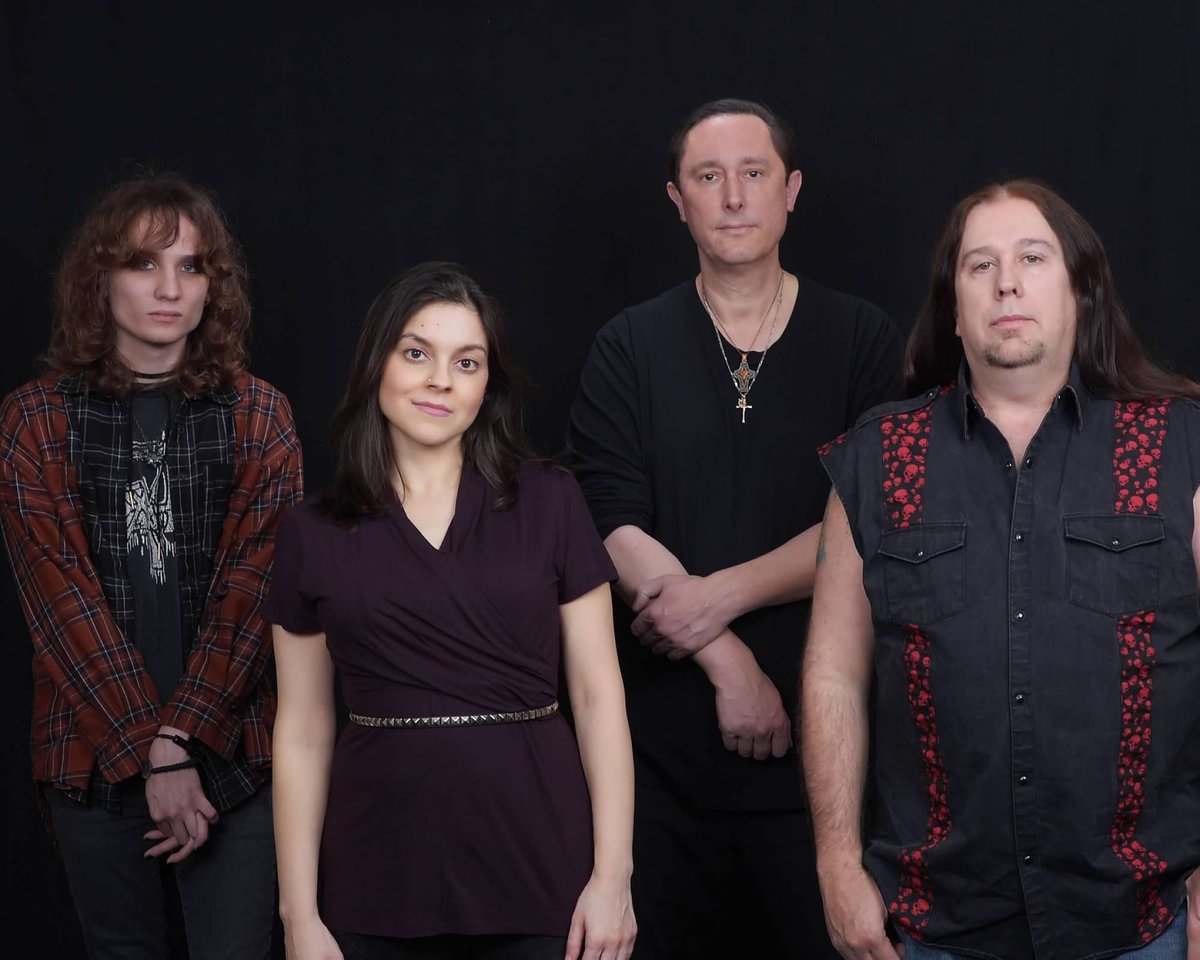 ruthless_vision's tweet photo. New band pics with new bassist! #femalefrontedband #guitarist #rockdrums #bassplayer #hardrock #bandlife #studiomusic #chicagorock #unsignedartist #bandphoto https://t.co/5pC0qZejFT